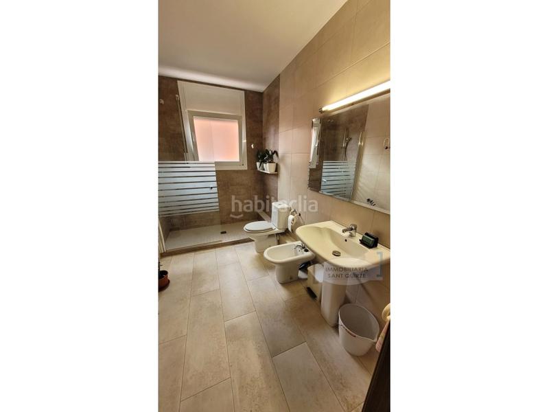 Foto 40259667-37ea-4b08-940b-779610a98521. Casa con parcheggio in Centre Sant Quirze del Vallès