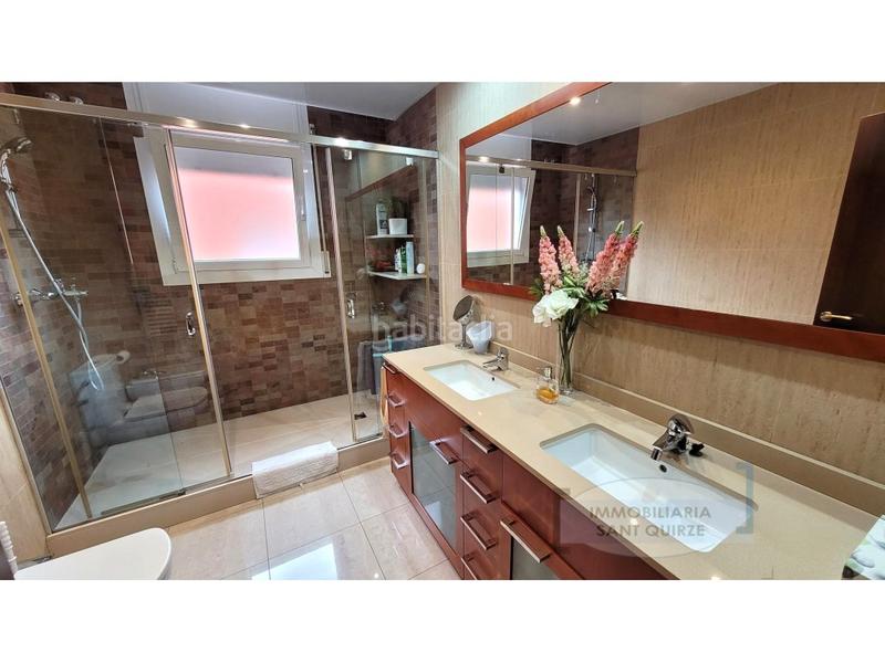 Foto 8077be5e-153c-4dcb-8fdb-63ad1e888d92. Casa con parcheggio in Centre Sant Quirze del Vallès