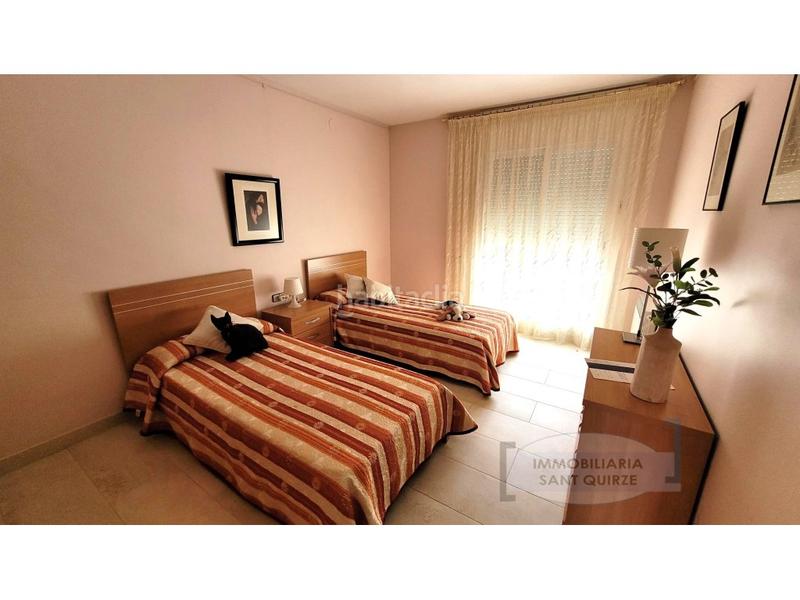 Foto e8dcacdd-b85e-4687-87e9-9b3a73be427d. Casa con parcheggio in Centre Sant Quirze del Vallès