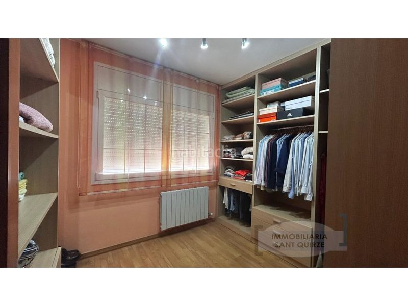 Foto 2470969a-c018-42c0-a343-969db7520b08. Casa amb aparcament a Les Fonts Terrassa