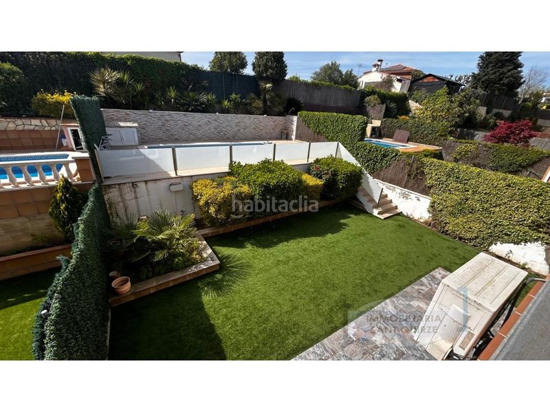 Foto 315d9703-daa2-48da-a36e-facc08a7a408. Casa amb aparcament a Les Fonts Terrassa