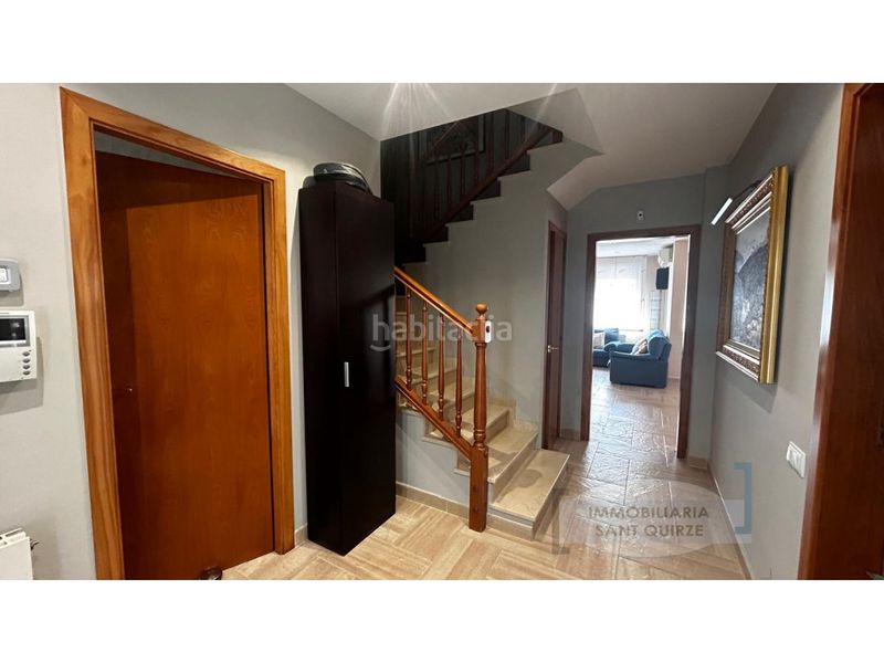 Foto c36554cf-65f9-41d2-9f26-eb1418116e87. Casa amb aparcament a Les Fonts Terrassa