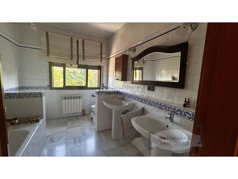 Foto afbf8837-b5cd-4cc0-8bee-e35ad30f2b47. Haus mit parking in Les Fonts Sant Quirze del Vallès