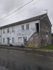 Casa adossada a Carballo. Casa con finca en sisamo
