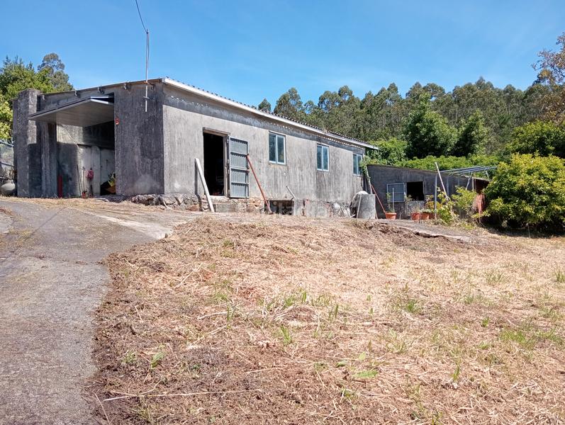 Foto 07a0d4cf-7cc0-484e-8e5a-71528c51563b. Casa amb aparcament a Camariñas