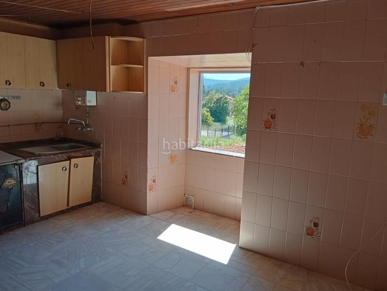 Foto 6cb4e0e7-b689-4c38-a3a8-0b0a0ea4009a. Casa amb aparcament a Camariñas