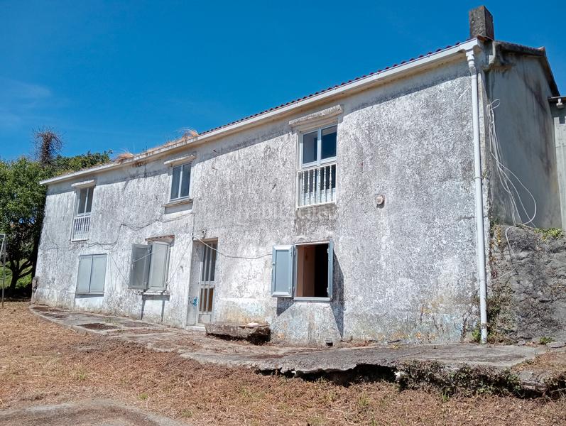 Foto fa52c7e8-a152-46b9-ab7f-42b85e42264d. Casa amb aparcament a Camariñas