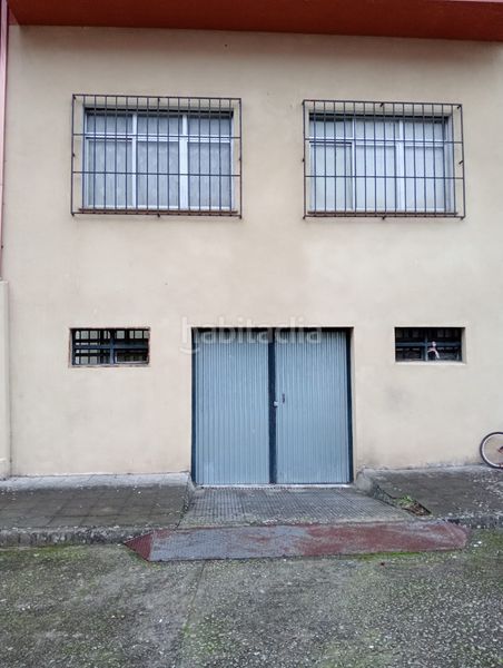 Foto 4842e0f9-8b8d-444c-b1ce-b9966de66e40. Local comercial a Caranza Ferrol