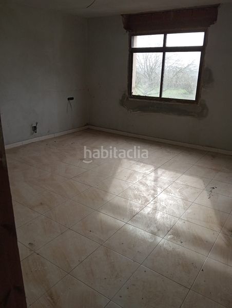 Foto 0db46424-1c17-4b4b-bb8c-bd39bf401d4c. Edificio in lugar pazos arriba 136 in Ponteceso