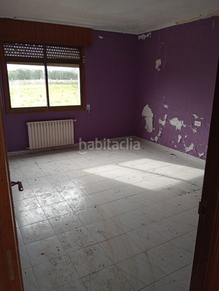 Foto 7cbada20-4b13-4af3-8c11-20fd6a5e0513. Edificio in lugar pazos arriba 136 in Ponteceso