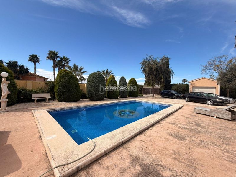 Foto 98d0d648-084f-4b95-9e08-b044bcc31fc8. Casa amb calefacció aparcament piscina a Catral
