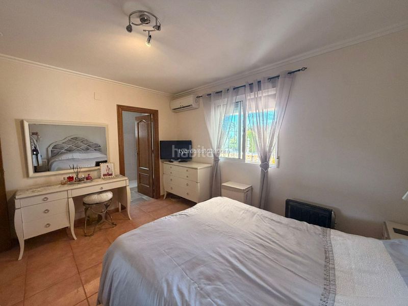 Foto d2593a3f-c55a-4312-9926-7fbf4d385fac. Casa amb calefacció aparcament piscina a Catral