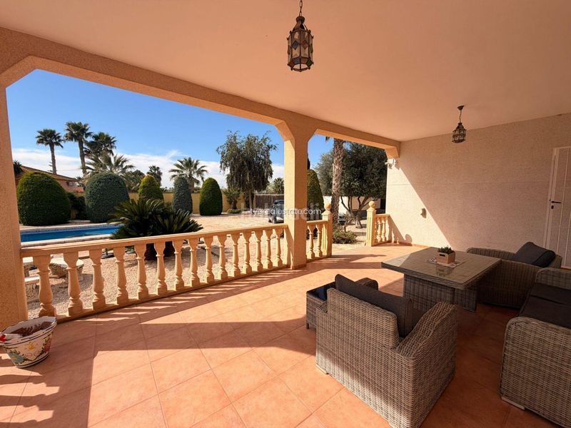 Foto e5a84cc2-0902-44f9-bbea-3d7c59096224. Casa amb calefacció aparcament piscina a Catral