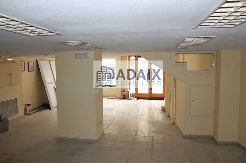 Foto 1ba8399e-d72a-4202-8651-1be8d4ca45c2. Lloguer local comercial a Tomelloso