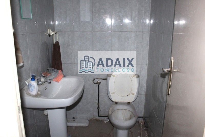 Foto 4f02e02f-9b06-4409-af74-841985495cbc. Lloguer local comercial a Tomelloso