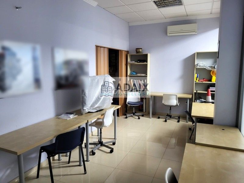 Foto 58609337-fa29-4115-b5fc-a537b9db57eb. Local comercial a Tomelloso