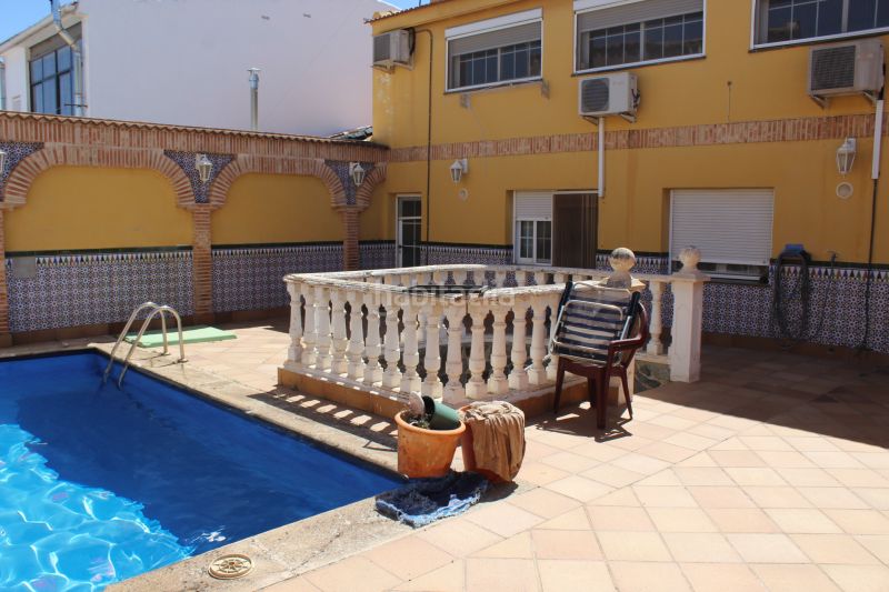 Foto f8b56f5a-c56d-4682-84b0-a836d5335a28. Casa amb calefacció aparcament piscina a Tomelloso