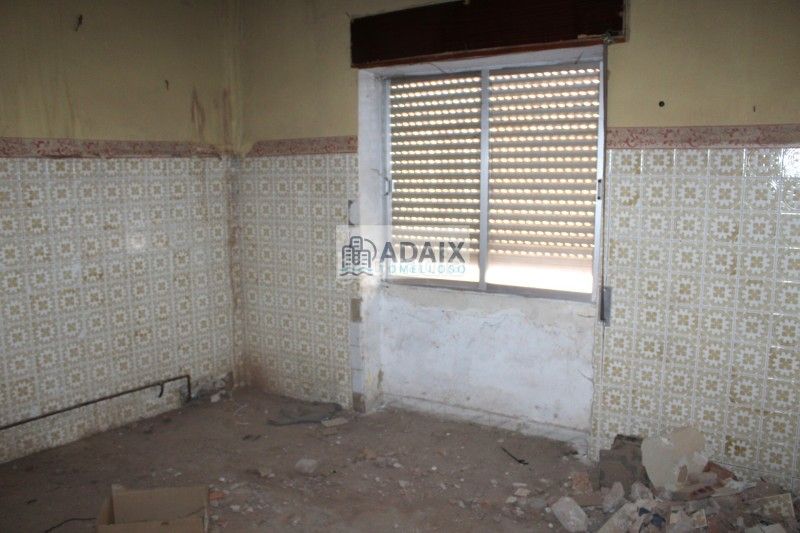 Foto c0c865bd-b73b-4f8c-ae98-261f98385a40. Planta baixa amb aparcament a Tomelloso