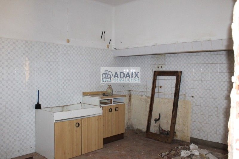 Foto f28bd8fb-66e0-42f3-bc9a-4de16374a918. Planta baixa amb aparcament a Tomelloso