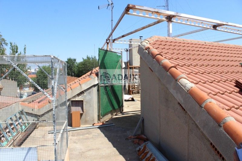 Foto 8823c720-9eb0-48c2-afd4-da4508ed1421. Casa amb calefacció aparcament a Tomelloso