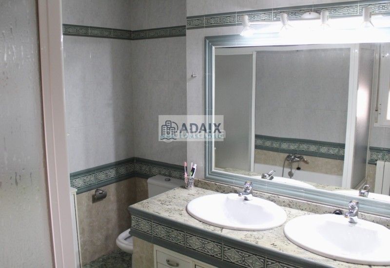 Foto f4651a82-d112-4d07-902a-d24c91cd9611. Casa amb calefacció aparcament a Tomelloso