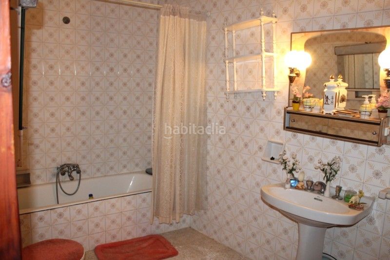 Foto 4f31fb98-b0f1-4c73-8411-c339d2580b19. Casa amb aparcament a Tomelloso