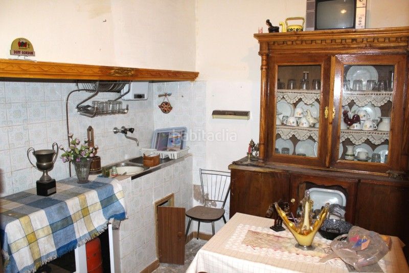 Foto d8d36fb3-6422-4c98-8d32-2a4ad3b57400. Casa amb aparcament a Tomelloso