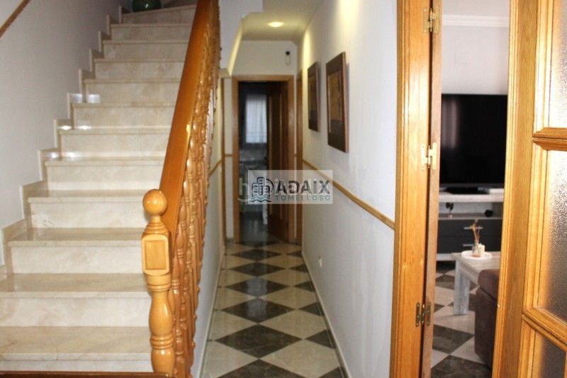 Foto 232ea53d-86cd-44a4-81f7-f44ec314d22a. Casa adossada amb calefacció aparcament a Tomelloso