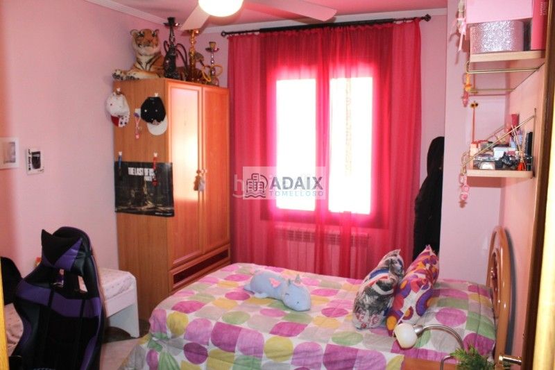 Foto 45cfaa4d-2b3b-4d84-b507-050ea9c44626. Casa adossada amb calefacció aparcament a Tomelloso