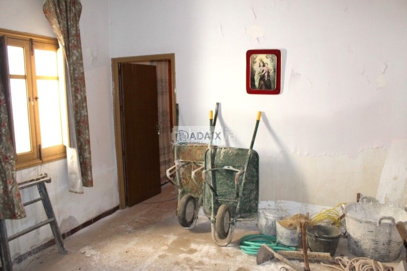 Foto b42b6fe2-5abd-42d4-89ae-2faac5b767e2. Casa a Tomelloso