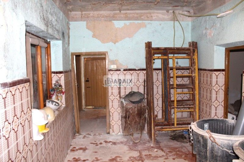 Foto eb076d9a-43d7-4fdc-ad9a-20505cb400a0. Casa a Tomelloso