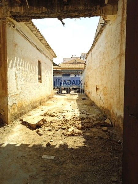 Foto 45079828-c02e-4c3f-94f9-ce888e0997c1. Casa amb aparcament a Tomelloso