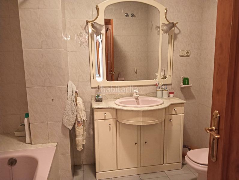 Foto a5e971e0-b9a7-45b5-b42d-671d457b1c5a. Casa adosada magnífica casa en Algarrobo pueblo Algarrobo