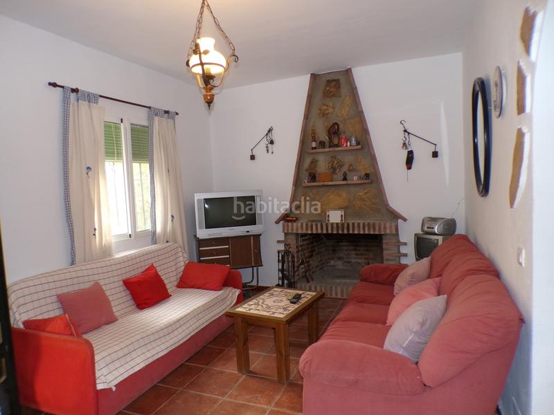 Foto 90d0c4e9-a4d9-4e42-836d-979568b9daa4. Masía en avenida de torrox 10 casa rustica con terreno en la zona en Cómpeta