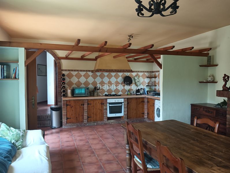 Foto 12d9ee76-5808-43a6-ad60-97e1188582f9. Alquiler chalet en Torrox pueblo Torrox
