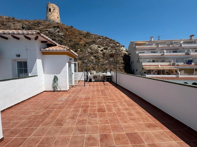 Foto 5b1cdd74-227f-401c-9fce-0c70abf12535. Attico in n-340 236 in El Morche Torrox