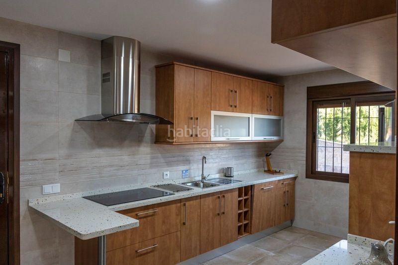 Foto 1b14eae7-4369-4bb0-b692-5e89b8a568e5. Masia amb xemeneia calefacció aparcament piscina a Periana