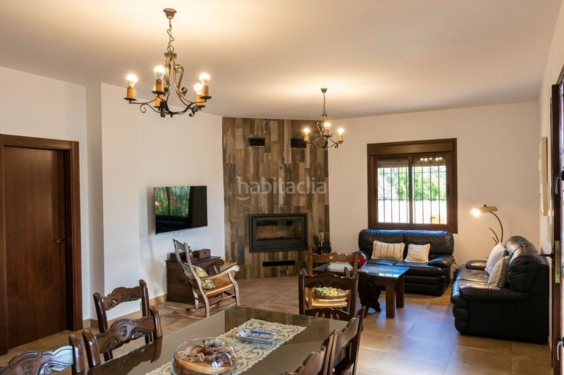 Foto 722949d1-2e28-48f5-8b71-20e1a1bdb15e. Masia amb xemeneia calefacció aparcament piscina a Periana