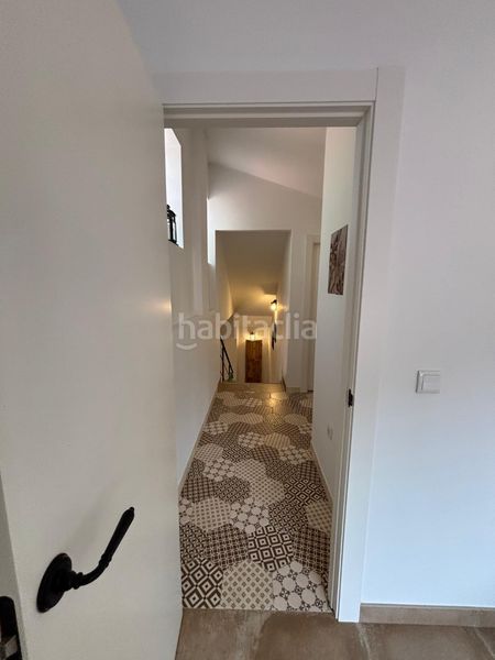 Foto ed228719-3a40-4732-9501-b3c38ee0769b. Masia amb xemeneia calefacció aparcament piscina a Periana