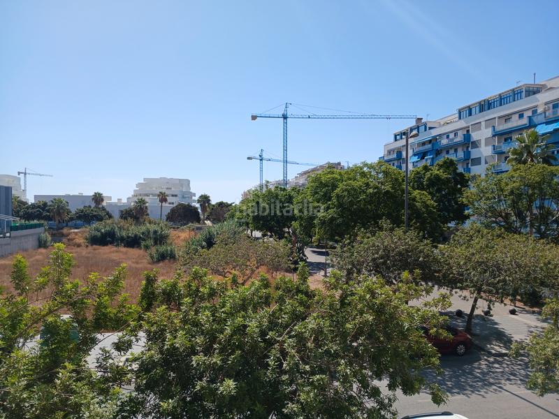 Foto c3389142-7a7c-49f9-92db-bc99432ca3f7. Alquiler piso en Poniente-Faro Torre del Mar