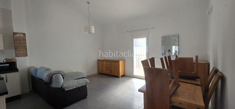 Foto 3099746a-b683-44b1-a4c0-45d9773891b2. Casa aparellada amb aparcament a Almayate Bajo