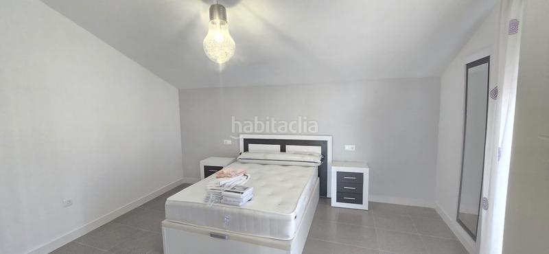 Foto 61d685f9-7196-45b3-985f-cfde15ad0c46. Casa aparellada amb aparcament a Almayate Bajo