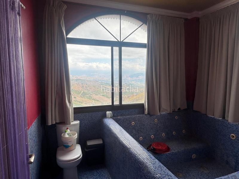 Foto 3a6cf708-58f5-4591-83fa-5360962d1253. Xalet amb xemeneia aparcament piscina a Iznate