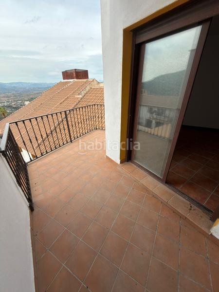 Foto d9a9dd8b-8cf3-4ca8-8f0e-1d95345ef999. Piso apartamento en Alcaucín