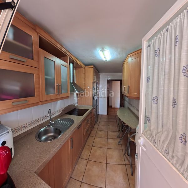Foto 0aad5cad-adea-4214-baf1-8408664272fc. Pis amb aparcament piscina a Trayamar Algarrobo