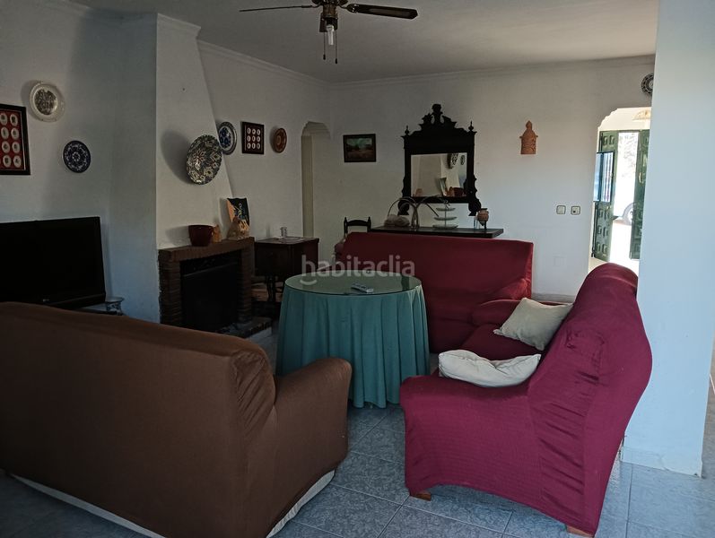 Foto 0d076347-9af5-4369-acd1-ee582c105269. Casa amb aparcament piscina a El Tomillar Torre del Mar