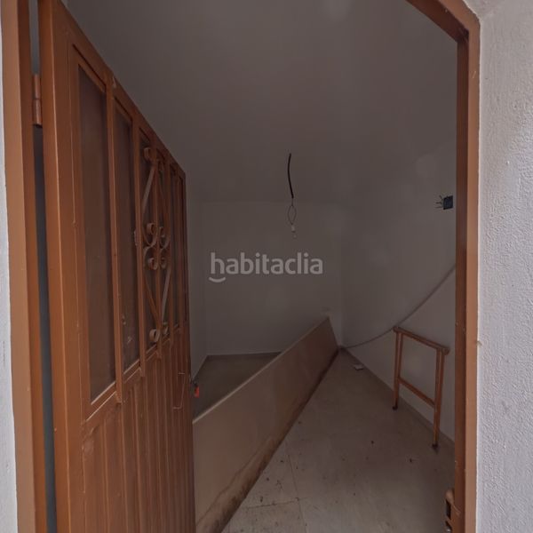 Foto c56aa960-455b-4827-9420-78d267f5d985. Casa adossada a Árchez