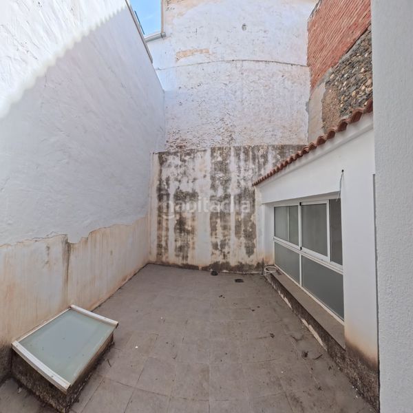 Foto cec3e2db-c183-43e0-8114-981e64323dd7. Casa adossada a Árchez