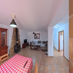 Building in Calle piaggine 35