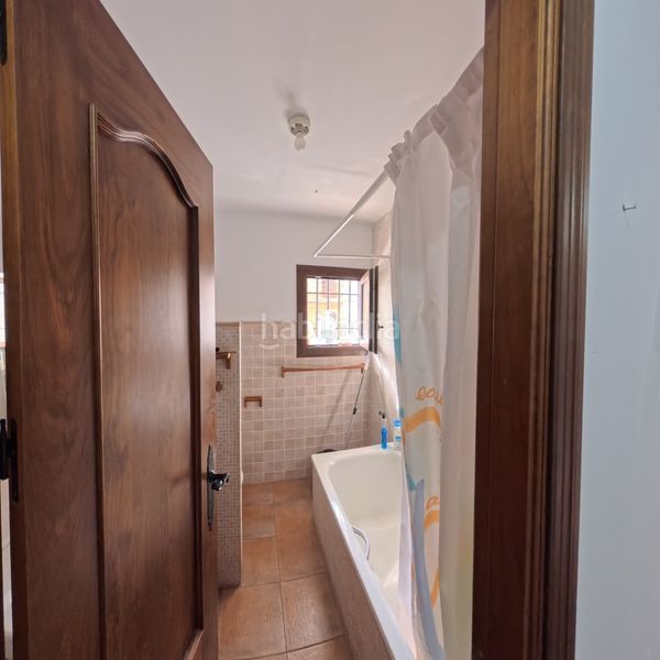 Foto c46e7522-74d0-416f-974f-0ff73b687f9c. Edificio in calle piaggine 35 in Sayalonga
